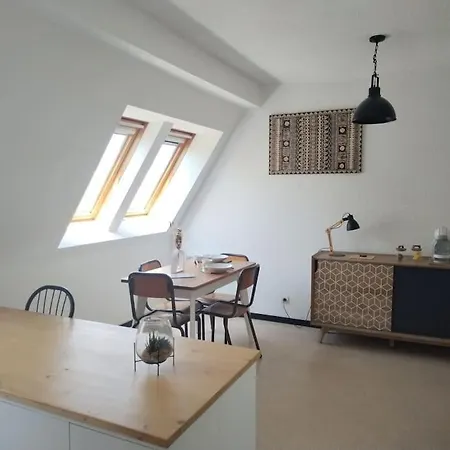 Ephemere - Ideal Couple - Centre بو